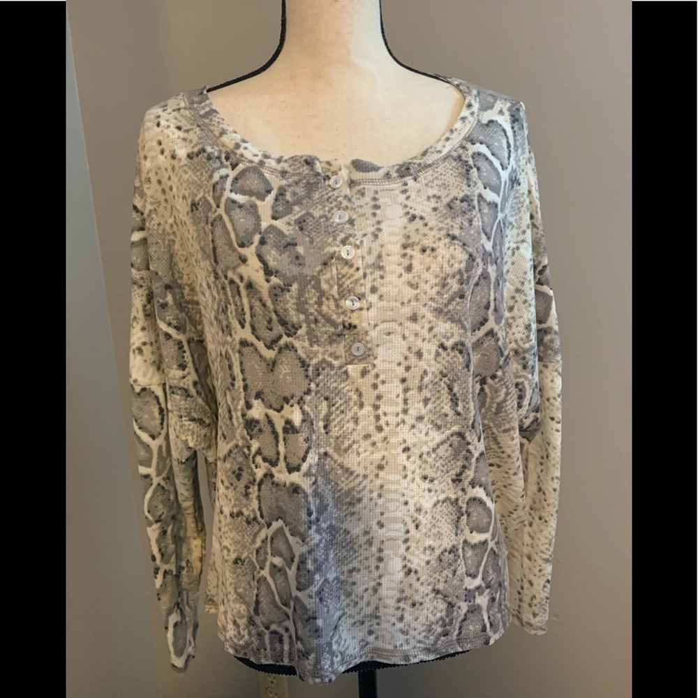 Snakeskin  thermal dolman top